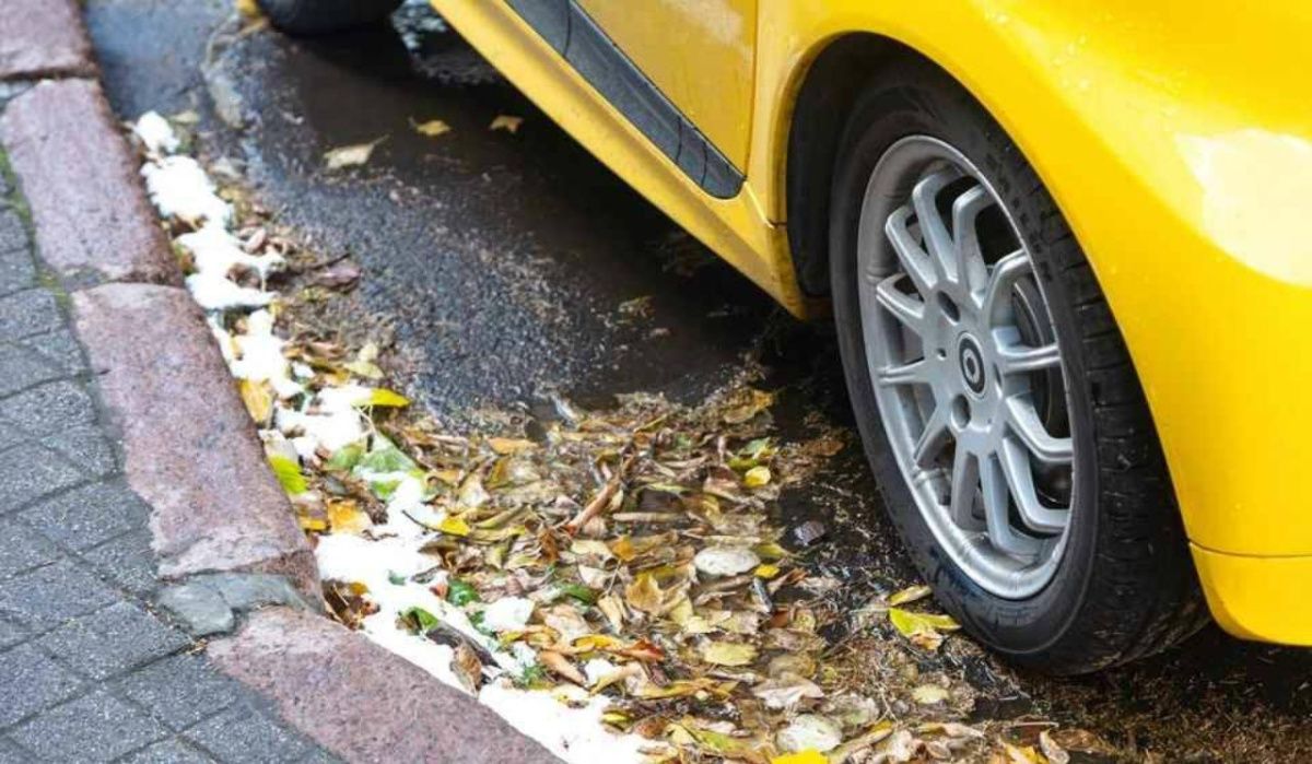 Жителей Красноярского края предупредили о гололедице и лавиноопасности