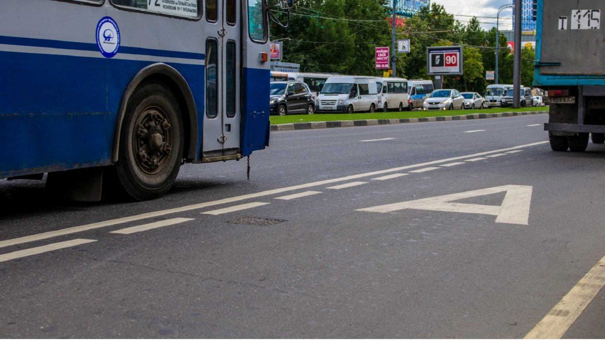 В Екатеринбурге появилась новая выделенная полоса для автобусов