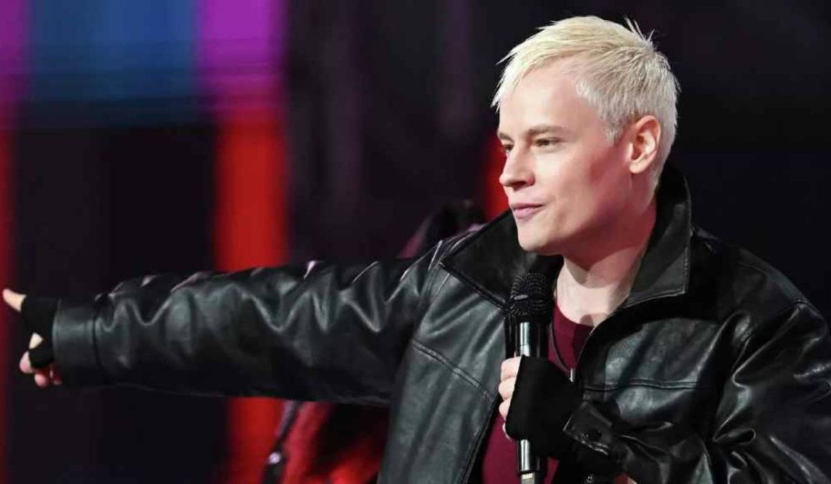 Названы лучшие певец и певица 2025 года по версии россиян