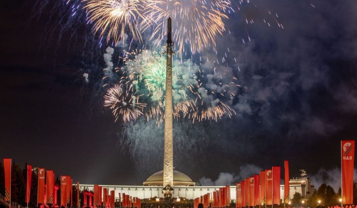 Музей Победы проведет 300 бесплатных экскурсий в День Победы