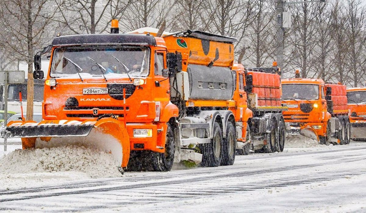 В Екатеринбурге коммунальщики вывезли 26 тысяч тонн снега