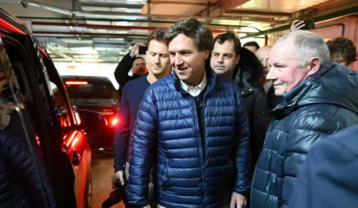 Такер Карлсон планирует повторный визит в Россию