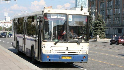 В Екатеринбурге автобус №24 перестанет заезжать на проблемную остановку