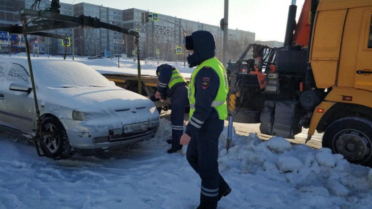 Почти 250 автомобилей эвакуировали на штрафстоянку с начала года в Набережных Челнах