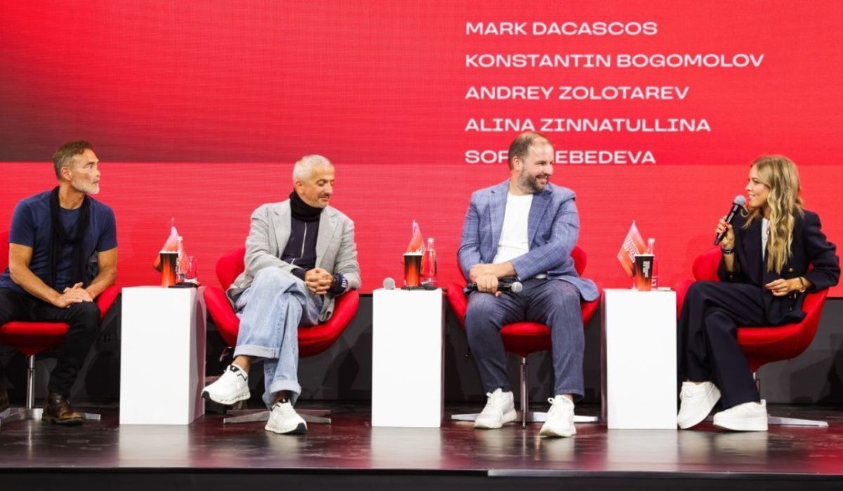 Зиннатуллина и Богомолов вступили в спор о роли блогеров в современном обществе