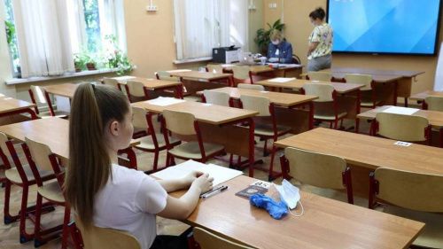 В Свердловской области одобрили очное обучение с 1 сентября
