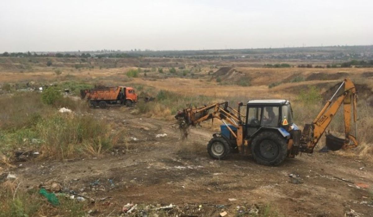 В Волгограде ликвидируют три крупные свалки 