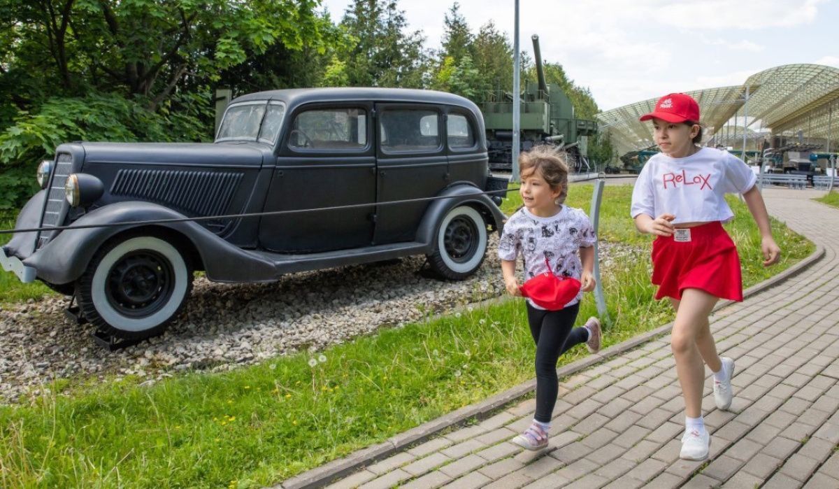 Музей Победы открыл бесплатный доступ к военной технике в День автомобилиста