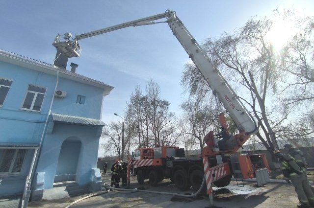 В Волгограде загорелась поликлиника