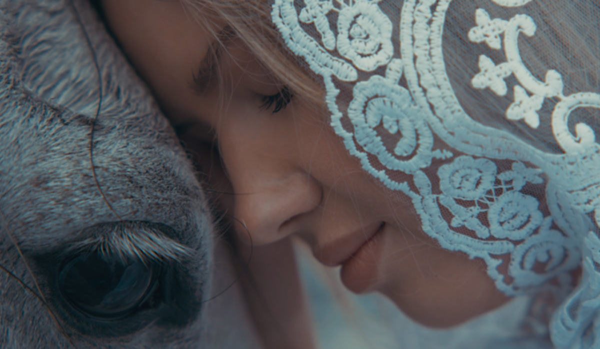 Премьера клипа &quot;Я люблю&quot; - история, соединяющая сердца