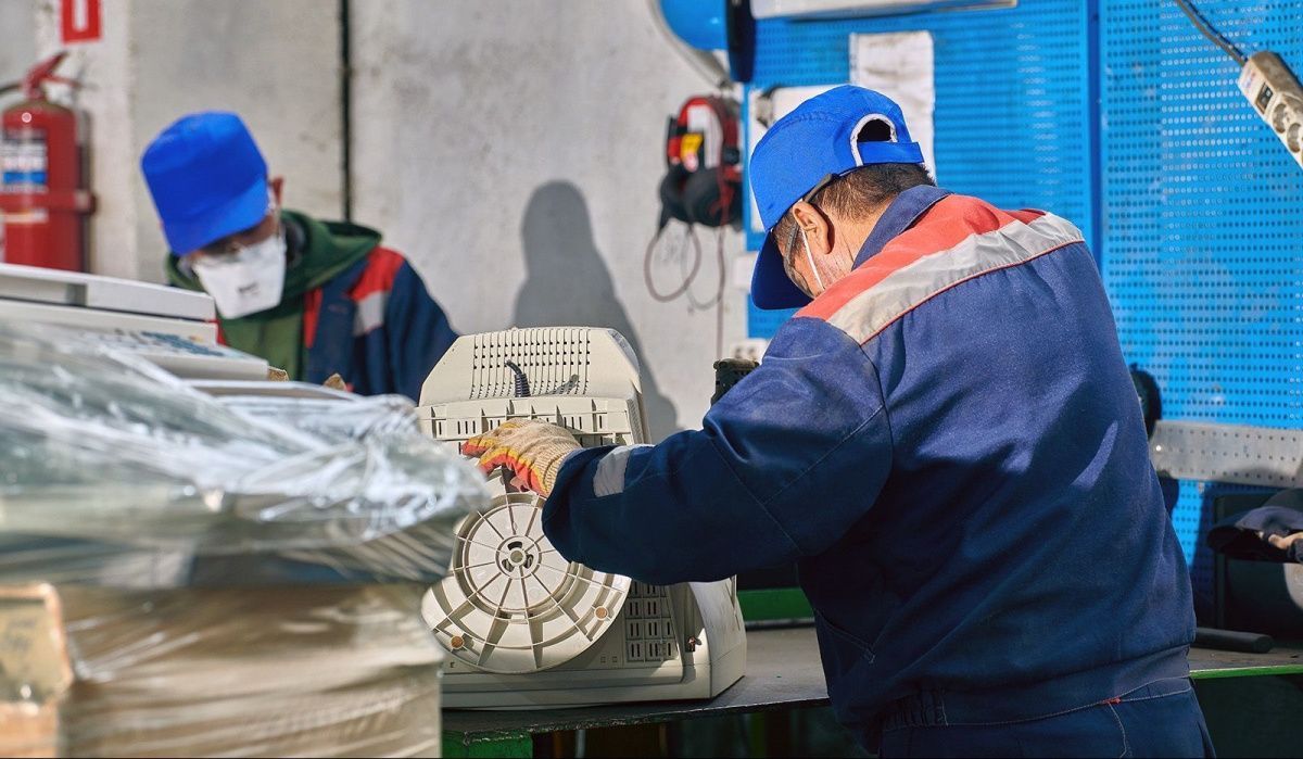 Экоточки в Москве начали принимать электроприборы на переработку