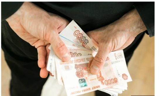 В Свердловской области инспектор ГИБДД заплатит полмиллиона за то, что брал взятки