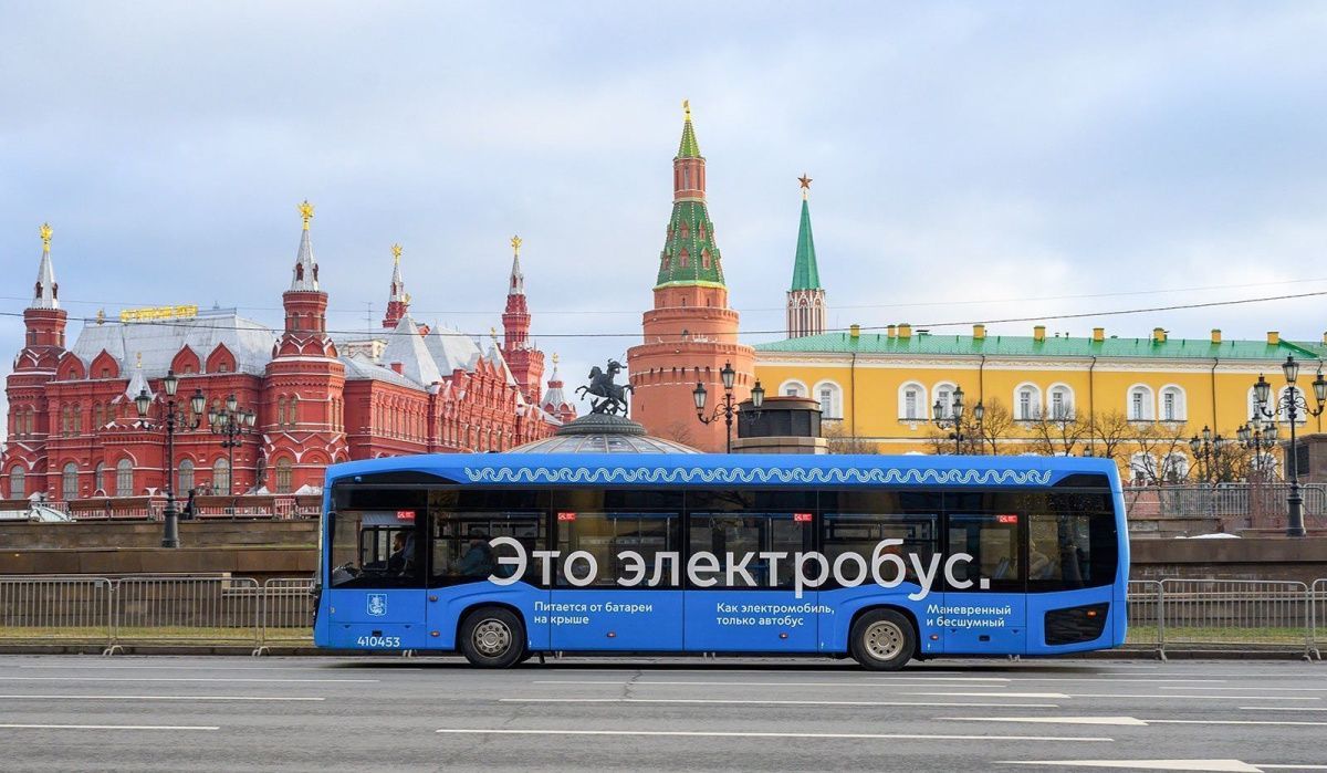 Более 90 электробусов начали курсировать по девяти районам этой зимой