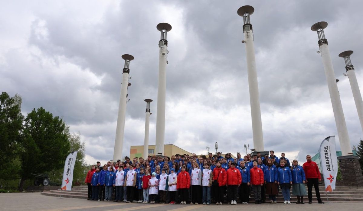 В Нижнем Новгороде более 150 молодых людей исполнили песню «День Победы»