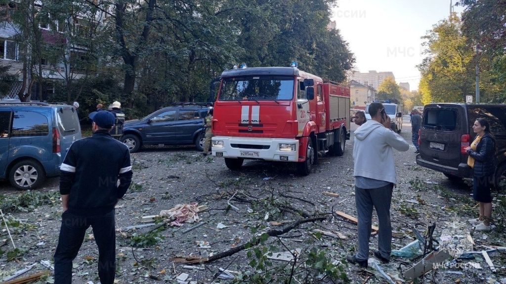 МЧС не сообщает о погибших при взрыве газа в жилом доме в Балашихе