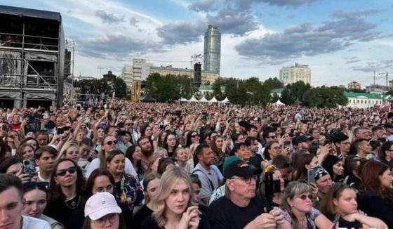 В Екатеринбурге пройдут бесплатные концерты с участием известных артистов
