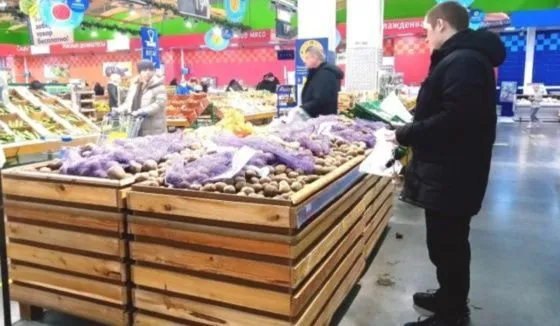 В магазинах Екатеринбурга обнаружили зараженные фрукты