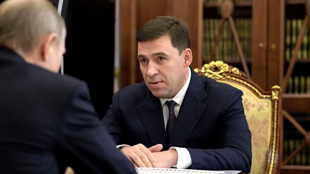Свердловский губернатор отчитал депутатов из-за вакцинации
