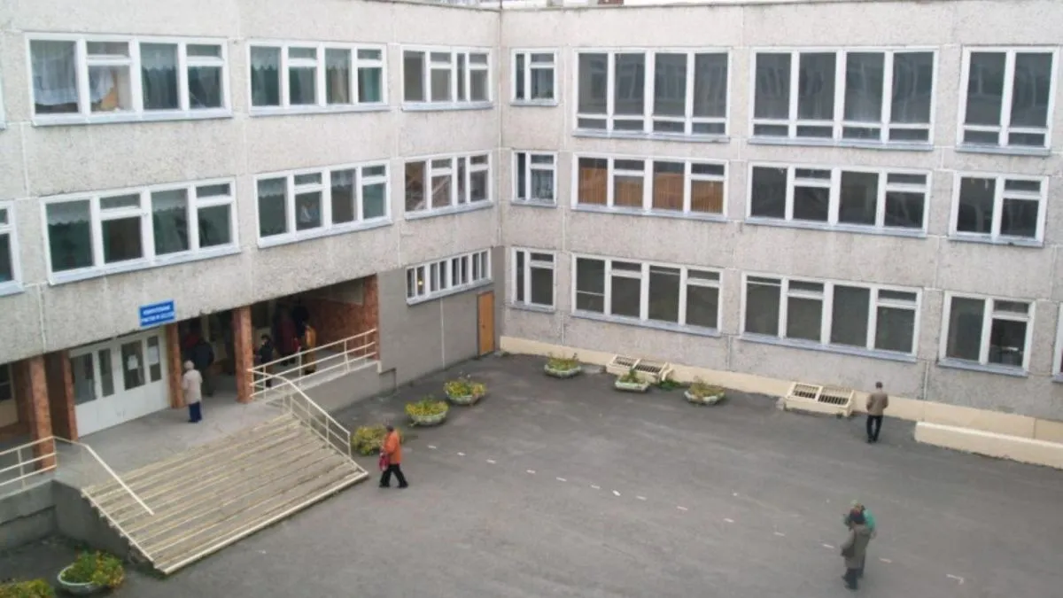 Екатеринбургская гимназия второй день подряд попадает под лжеминирование
