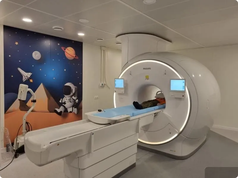 Свердловская больница получила редкий инновационный томограф 